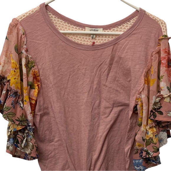 Umgee Tops - Umgee Tied Top With Ruffle Floral Sleeves NWT